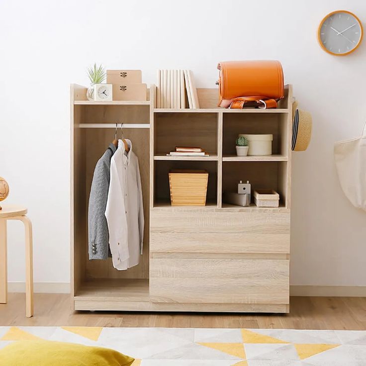 Tủ quần áo gỗ hiện đại cho gia đình trẻ tại Bình Phước