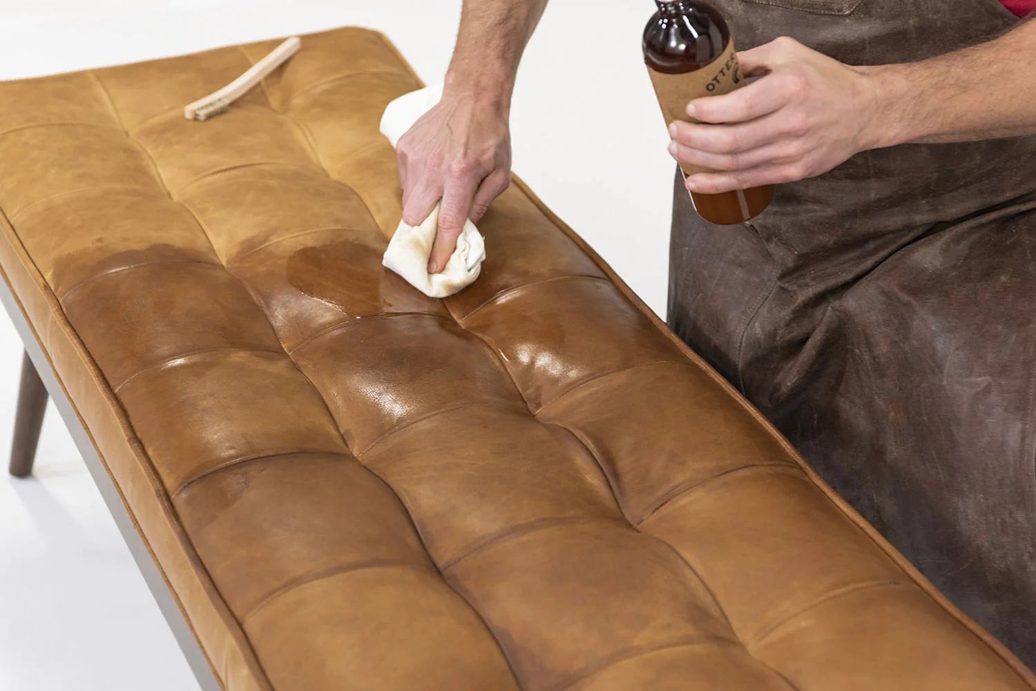 10 Mẹo Giữ Gìn Nội Thất Văn Phòng Luôn Như Mới – Tăng Tuổi Thọ Sản Phẩm