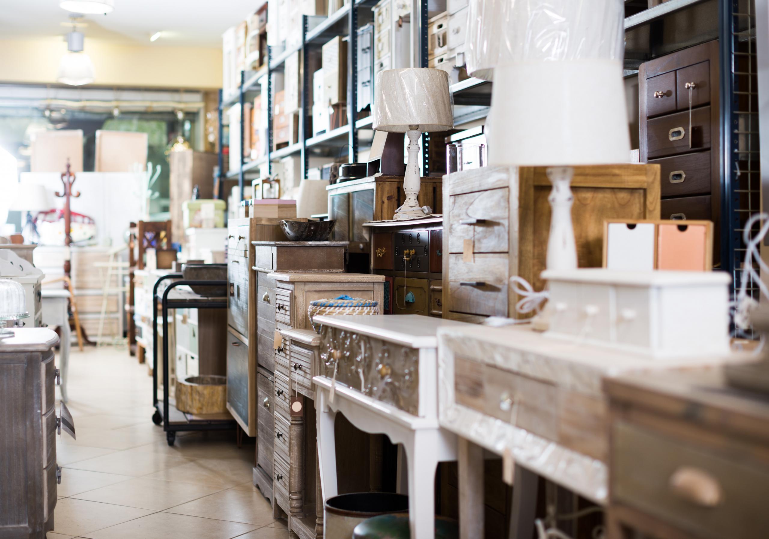 Bảo vệ môi trường Mua Nội Thất Văn Phòng Thanh Lý Tại Bình Phước: Cơ Hội & Rủi Ro