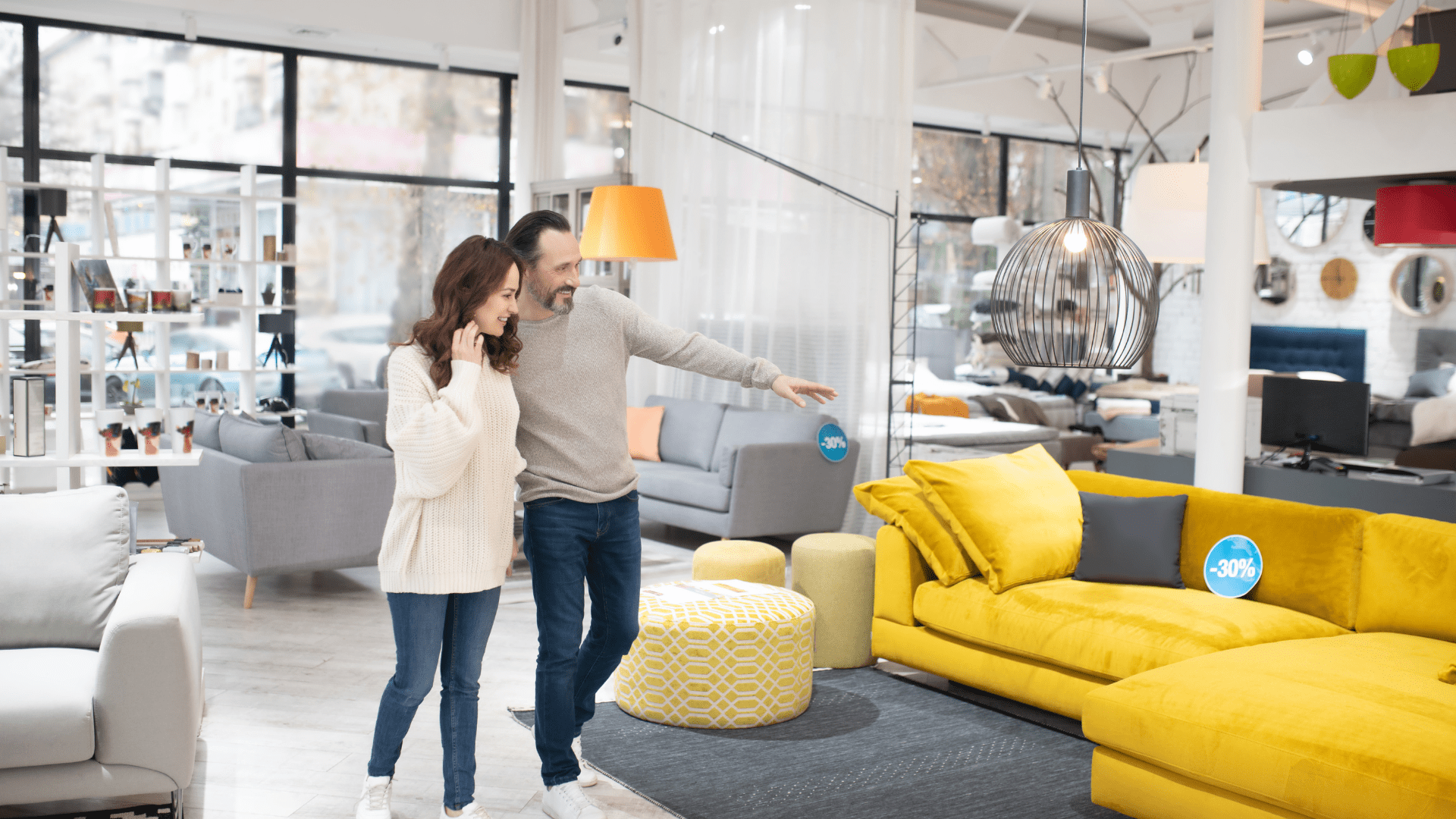 Nội Thất Giá Rẻ vs. Nội Thất Tầm Trung: Lựa Chọn Phù Hợp Cho Mỗi Không Gian