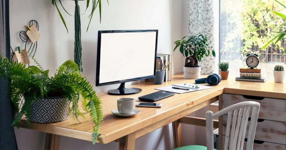 decor ban lam viec tai nha 2f9d7f9bc91c484a88669310bedc46ac 1024x1024 1